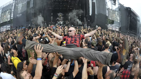 Dos Ancianos Se Escapan De Un Asilo Para Asistir A Un Festival De Heavy Metal