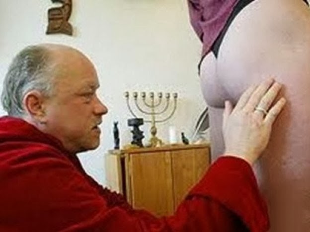 La Rumpologia La Extrana Tecnica De La Lectura De Nalgas