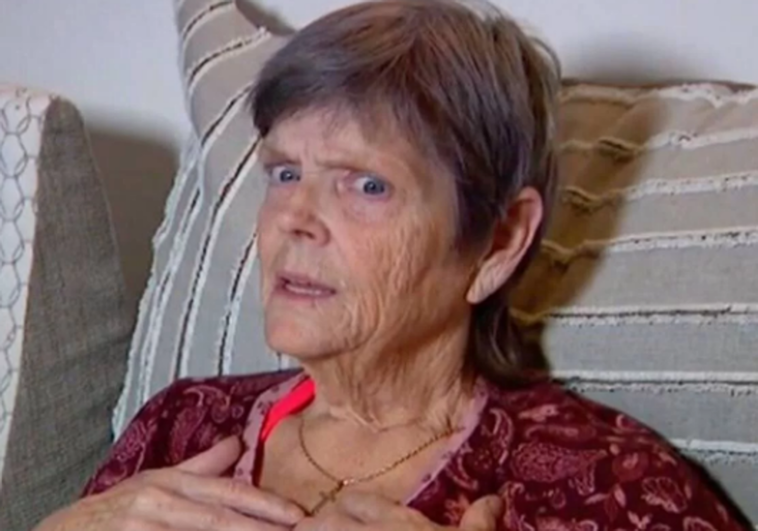 Una Mujer Viaja A Mexico Para Someterse A Una Cirugia De Estiramiento De La Piel Y Se Despierta Con Implantes Mamarios Y Un Levantamiento De Gluteos