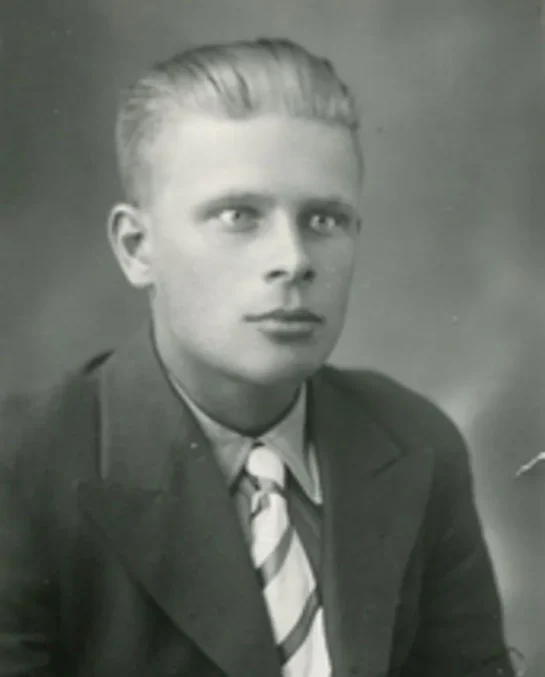 Conoce a Aimo Koivunen. 19 Conoce A Aimo Koivunen