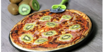 Su Esposa Se Divorcio De El Despues De Crear La Pizza Con Kiwi Para Su Restaurante
