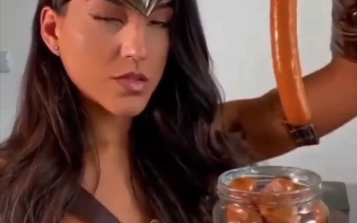 Demonios wonder woman...