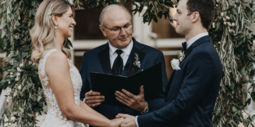 El Hombre Que Se Ofrece A Destrozar Tu Boda Por 500 Dolares Rompe Matrimonios Y Dice Que Tiene La Agenda Llena Hasta Diciembre