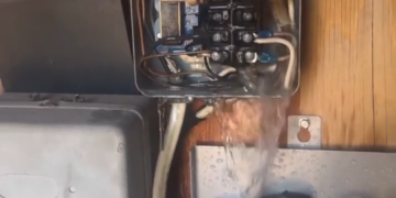 No Soy Electricista Ni Plomero Pero Creo Que Esto No Deberia Pasar