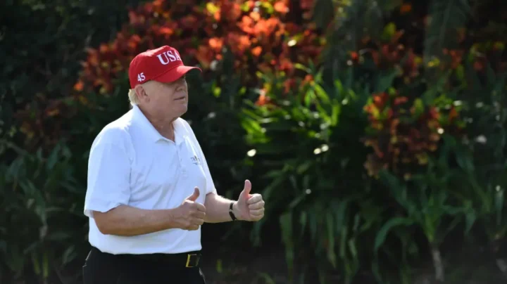 Trump, a salvo tras un nuevo intento de asesinato en su club de golf: el atacante ha sido detenido. 3 trump a salvo tras un nuevo intento de asesinato en su club de golf el atacante ha sido detenido