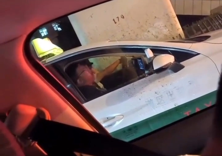 Y Por Esto Los Taxistas No Suelen Aceptar Borrachos