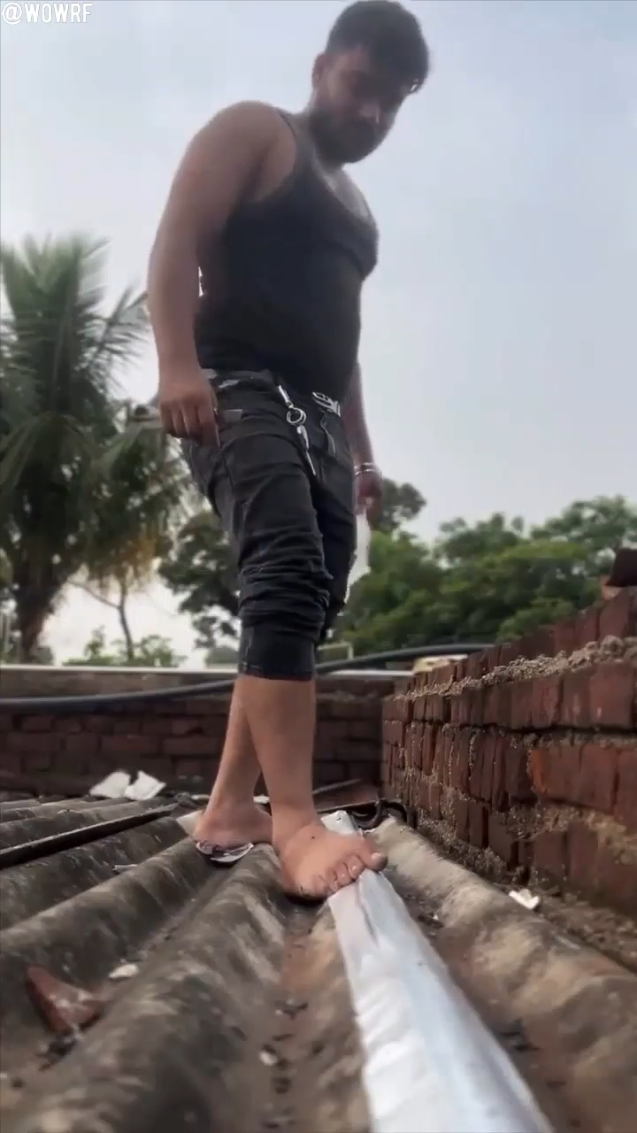 Reparando techos con cinta metalica... 1 Reparando Techos Con Cinta Metalica