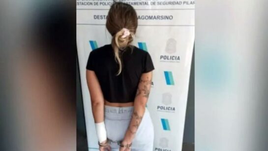 Encontro A Su Novio Teniendo Relaciones Con Otra Mujer Quiso Prenderles Fuego Pero Incendio Su Casa