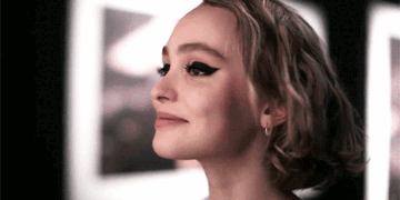 Felices 26 Lily Rose Depp 22 Gifs