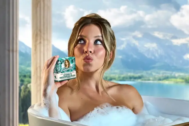 Sydney Sweeney Comienza A Vender Jabones Hechos Con Agua Puerca Donde Ella Se Habia Banado