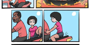 Subiendose A Una Moto En Tiempo De Calors