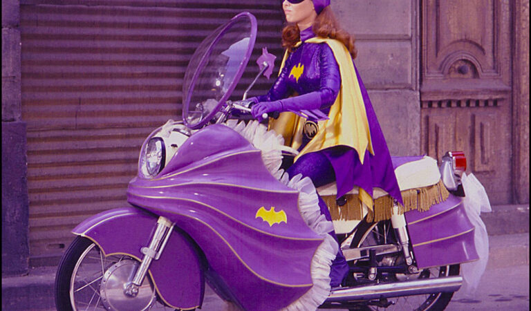 Ella es Yvonne Craig, La Batichica de 1966!!