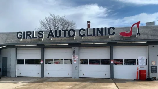 Girls Auto Clinic El Primer Taller Gestionado Solo Por Mujeres Mecanicas