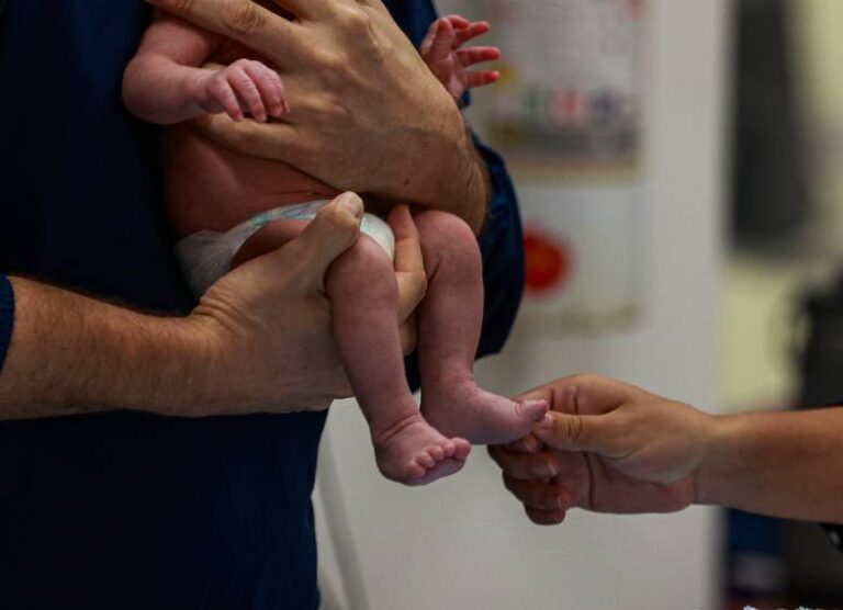 los nacimientos se estan frenando a nivel mundial