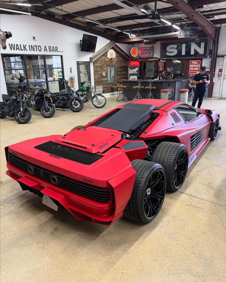 ¿Blasfemia o perfección? Así es el Ferrari Testarossa 6x6 ... 1 01