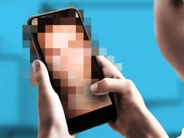 Censura pornografia movil nino.jpg