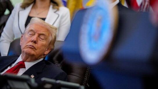 Captan a Trump dormido en reunión… 1 proyecto nuevo 59 1630131 720x4051 1