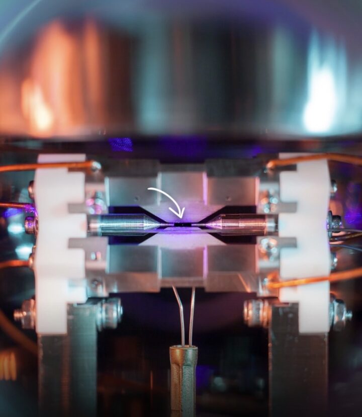 La primera foto tomada a un único átomo aislado!! 4 afbb44e5ec327e5a7067d90f676b2418bb8cab7b1