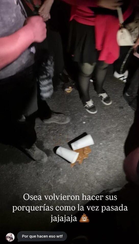 Fans de My Chemical Romance se cagan de nuevo en el concierto... 23 HBLzulzakAUn63a